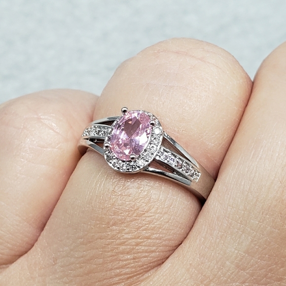 18k Open Design Pink Ring - Picture 3 of 8